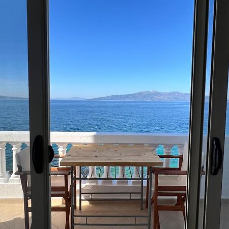 Rock Star-Pllakat Bed & Breakfast Sarande Ngoại thất bức ảnh