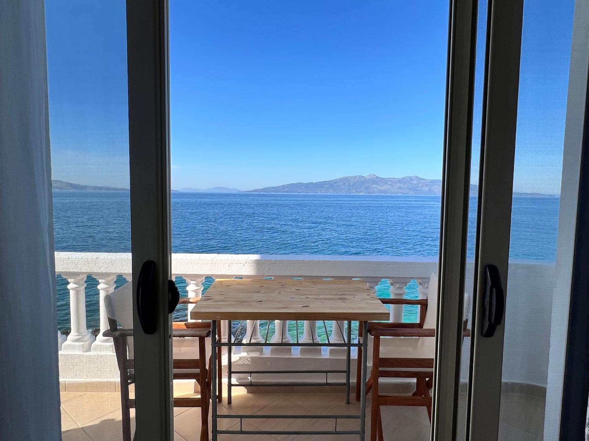 Rock Star-Pllakat Bed & Breakfast Sarande Ngoại thất bức ảnh