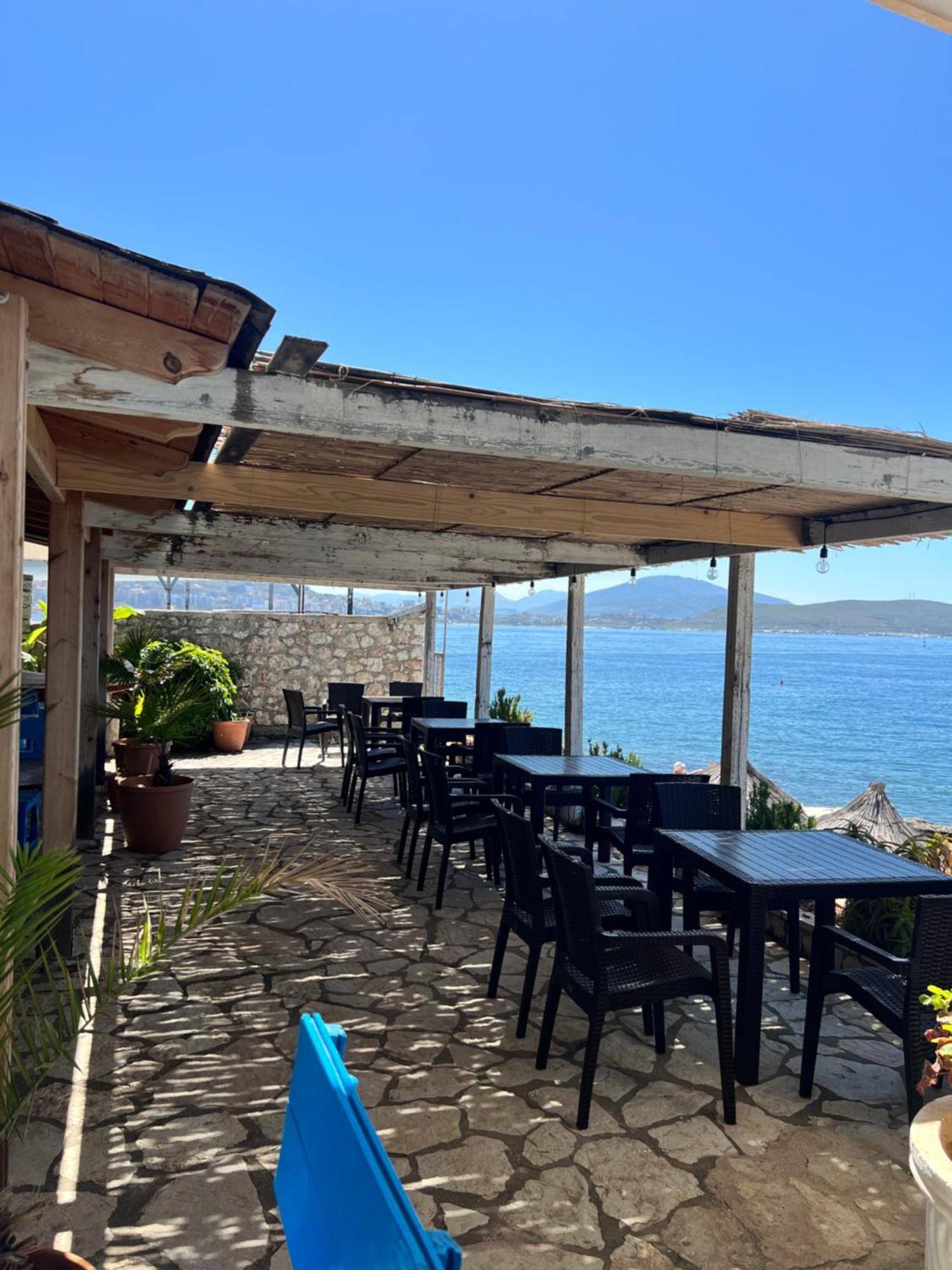 Rock Star-Pllakat Bed & Breakfast Sarande Ngoại thất bức ảnh